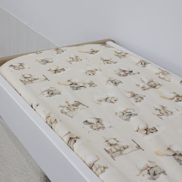 Elephant Bedtime Waterproof Change Pad Cover