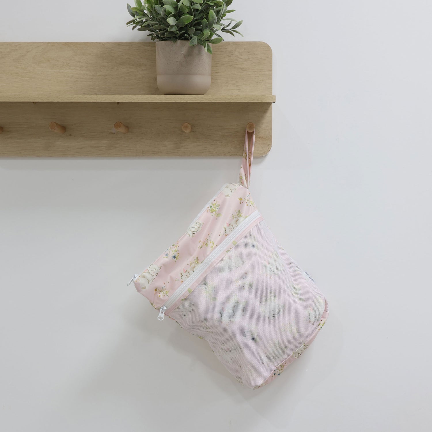 Sleeping Bunny 2pk Wet/Dry Bags Bundle - 25x28cm & 30x35cm