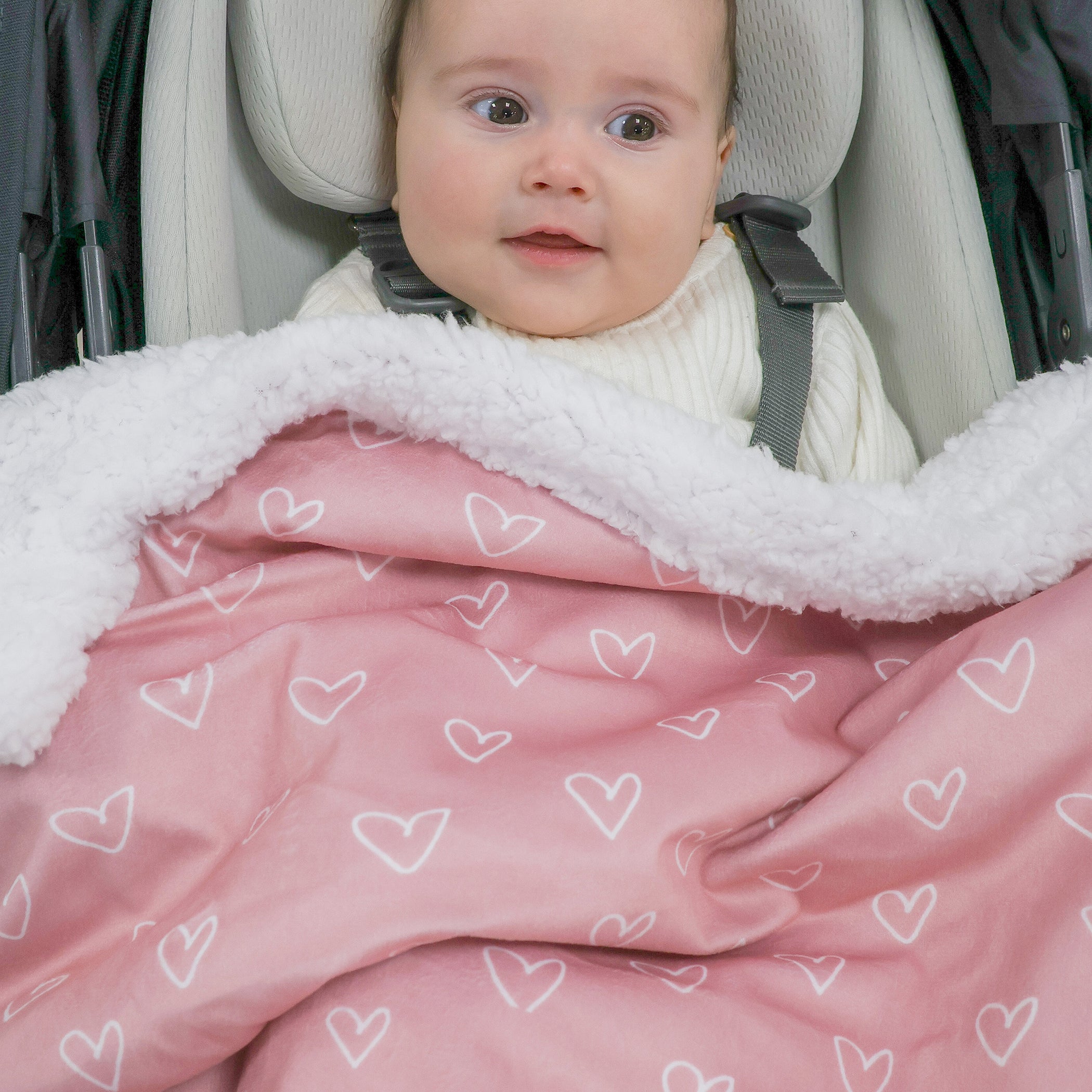 Nordic Velour Cuddle Blanket with Fleece Lining - Berry Heart